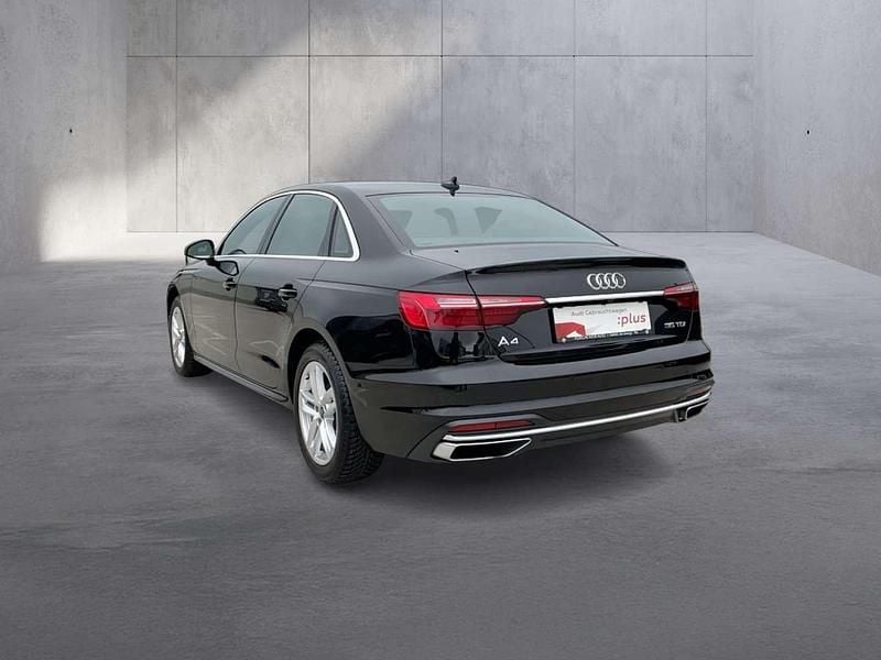 Gebraucht Audi A4 163 PS (119 kW) 2025 Schwarz Limousine