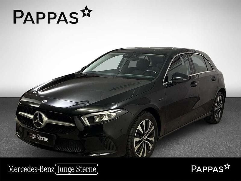 Schwarz Gebraucht 2021 Mercedes A250 Kleinwagen | € 26.790 (Fairer Preis) - Bild 1/4