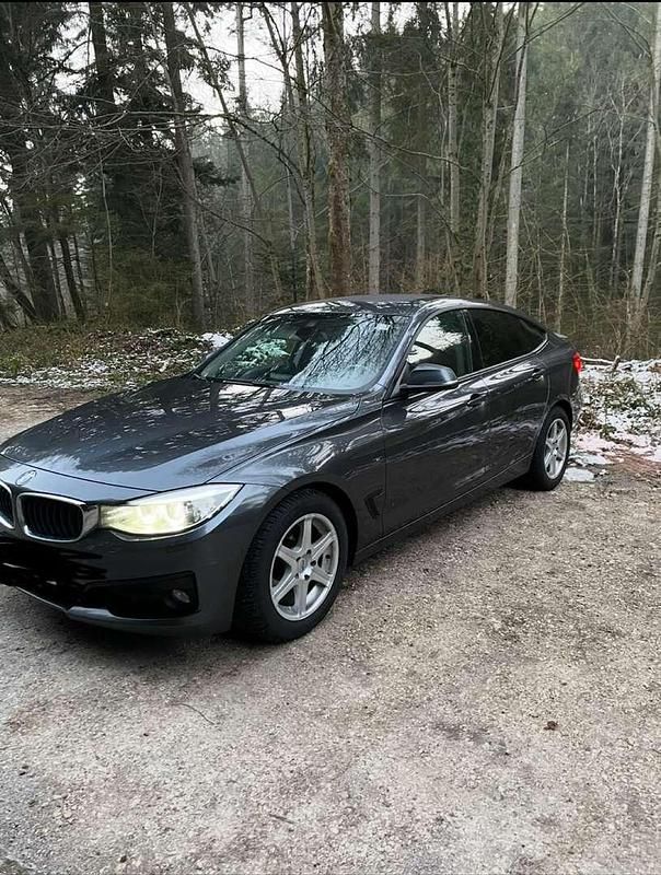 Grau Gebraucht 2014 BMW 318 Gran Turismo Sport Line Limousine | € 9.800 - Bild 1/4