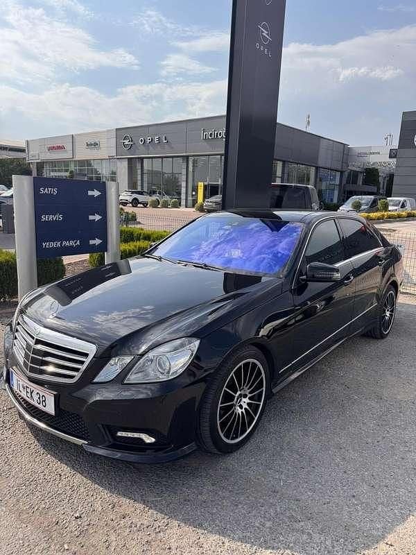 Gebraucht Mercedes E350 Avantgarde 231 PS (169 kW) 2010 Schwarz Limousine