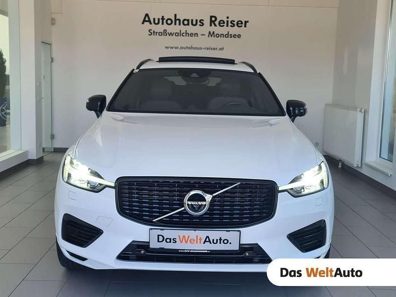 Weiß Gebraucht 2021 Volvo XC60 R-Design SUV | € 40.980 (Etwas zu teuer) - Bild 1/4