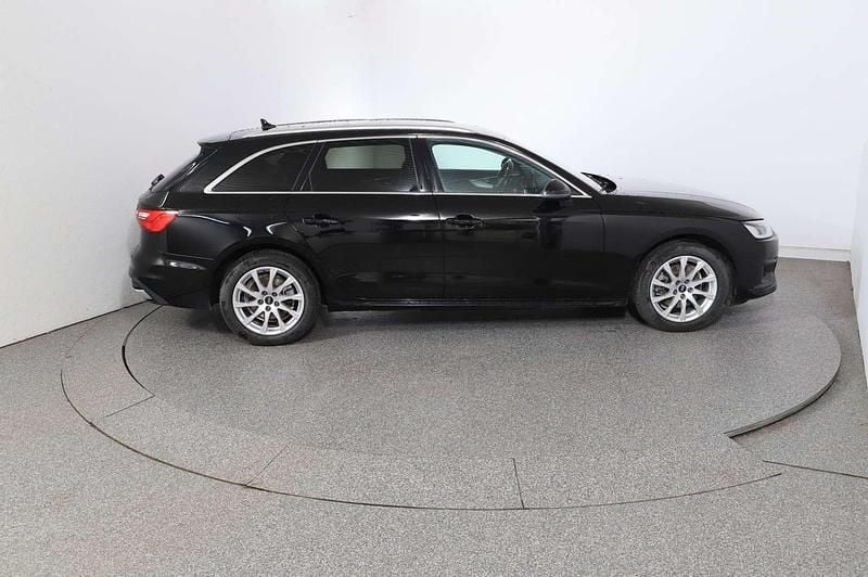 Gebraucht Audi A4 Design 163 PS (119 kW) 2021 Schwarz  normal Kombi
