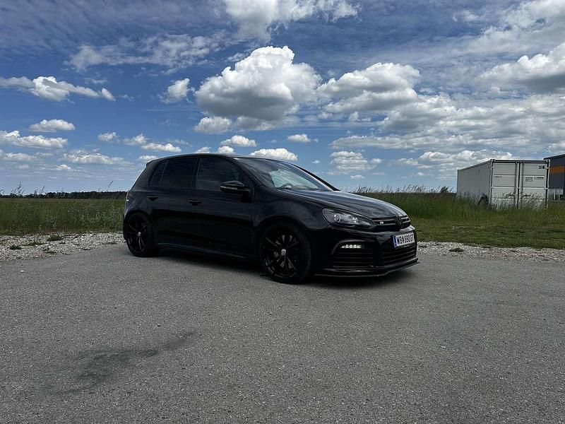 Gebraucht VW Golf VII R 271 PS (199 kW) 2012 Schwarz Limousine