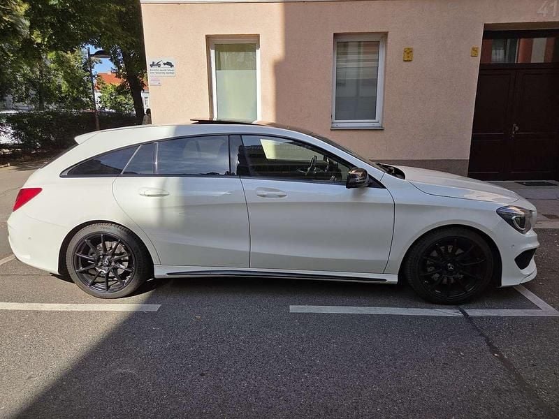Gebraucht Mercedes CLA220 Shooting Brake 177 PS (130 kW) 2015 Kombi