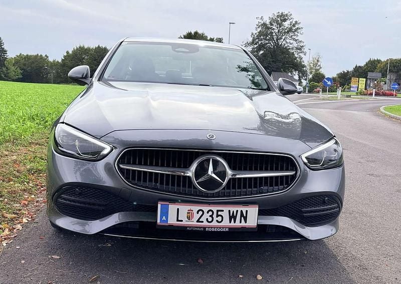 Gebraucht Mercedes C200 163 PS (119 kW) 2022 Limousine