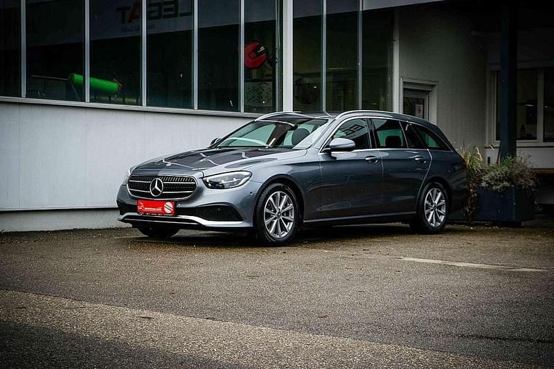 Gebraucht Mercedes E220 194 PS (142 kW) 2021 Grau Kombi