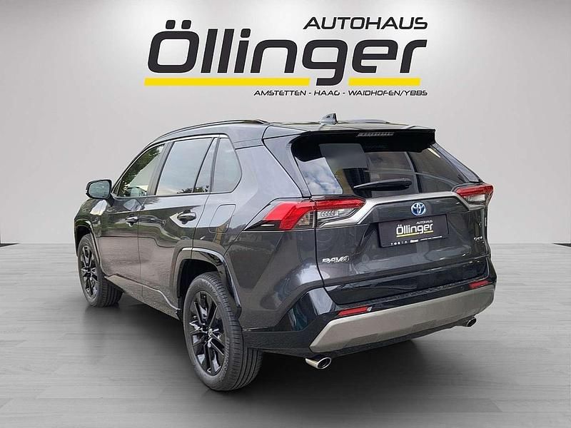 Neu Toyota RAV4 Hybrid Style 178 PS (130 kW) 2025 Grau SUV
