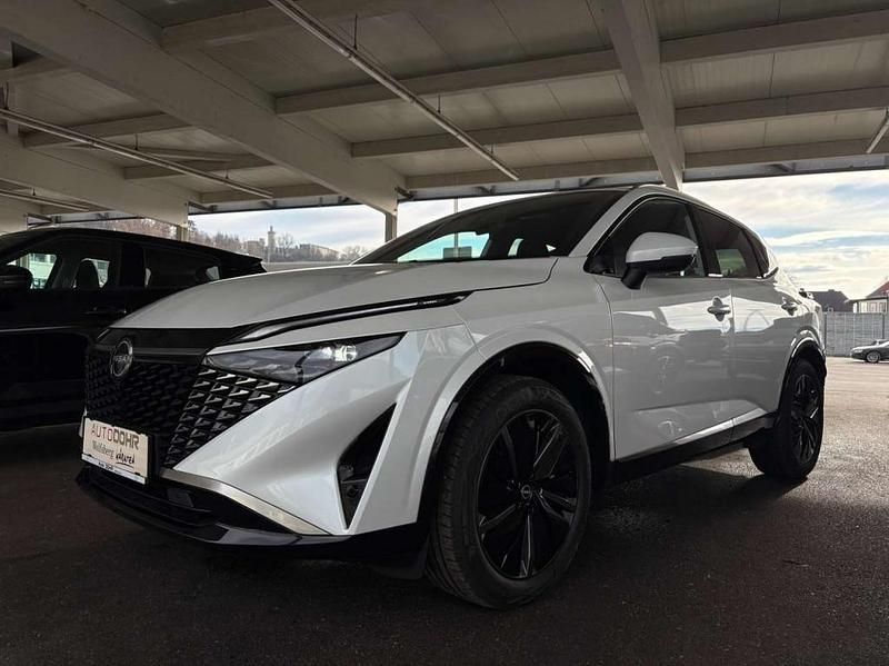 Gebraucht Nissan Qashqai Tekna 158 PS (116 kW) 2025 Weiß SUV