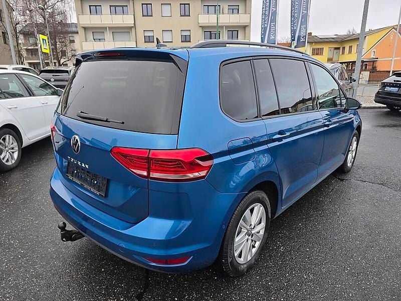 Gebraucht VW Touran Comfortline 122 PS (89 kW) 2022 Grau Van / Kleinbus