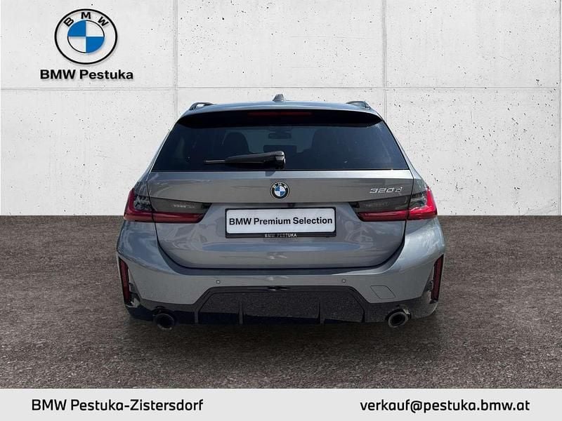 Gebraucht BMW 320 Luxury Line 190 PS (139 kW) 2025 Grau Kombi
