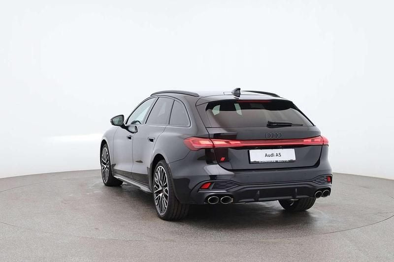Neu Audi S5 Ambiente 367 PS (269 kW) 2025 Schwarz Kombi