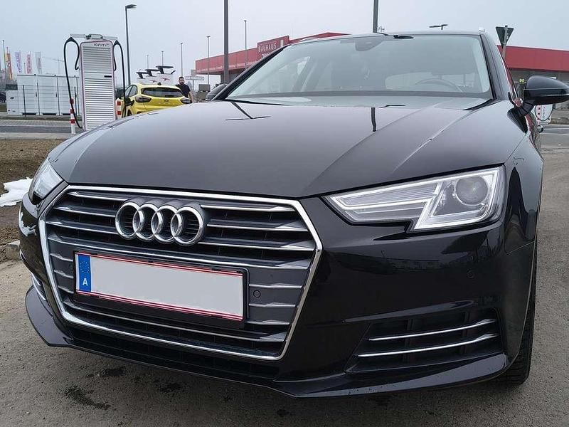 Gebraucht Audi A4 Sport 150 PS (110 kW) 2017 Schwarz Kombi