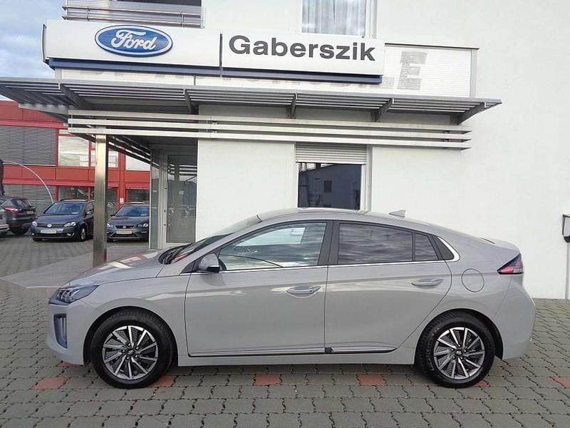 Gebraucht Hyundai Ioniq 100 kW (136 PS) 2022 Grau Kleinwagen