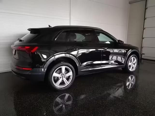 Gebraucht Audi e-tron Sport 300 kW (408 PS) 2022 Schwarz SUV