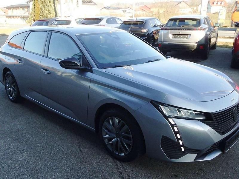 Gebraucht Peugeot 308 SW Active 110 PS (80 kW) 2022 Silber Kombi