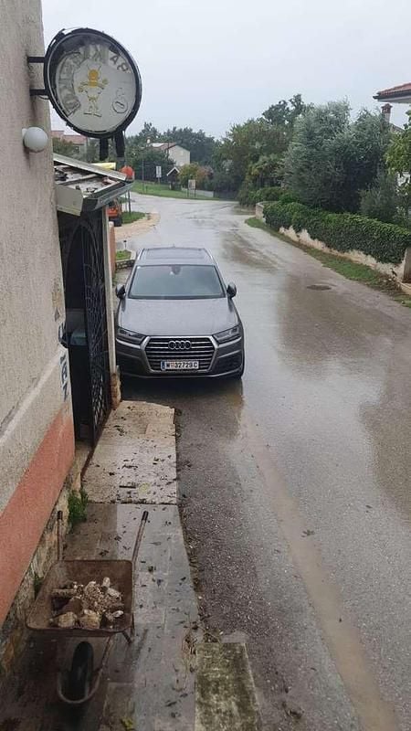 Gebraucht Audi Q7 S-Line 272 PS (200 kW) 2016 Grau SUV