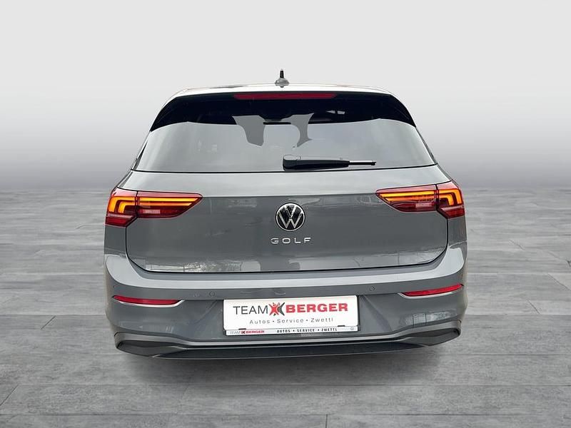 Gebraucht VW Golf VIII 115 PS (84 kW) 2025 Mittelgrau  metallic