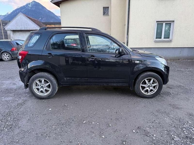 Gebraucht Daihatsu Terios 105 PS (77 kW) 2008 Schwarz SUV