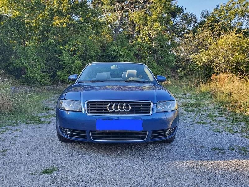 Blau Gebraucht 2005 Audi A4 Cabriolet Cabrio | € 8.900 - Bild 1/4