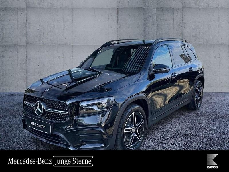Schwarz Gebraucht 2025 Mercedes GLB200 AMG line SUV | € 52.900 (Fairer Preis) - Bild 1/4