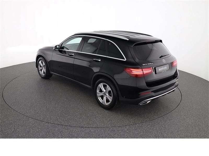Gebraucht Mercedes GLC220 AMG line 170 PS (125 kW) 2018 Schwarz SUV