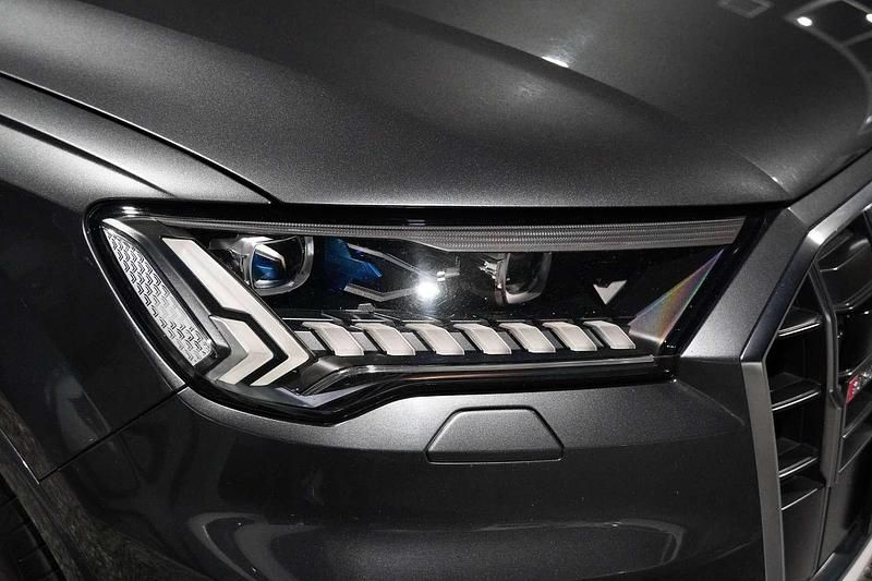 Gebraucht Audi SQ7 Design 435 PS (319 kW) 2020 Grau SUV