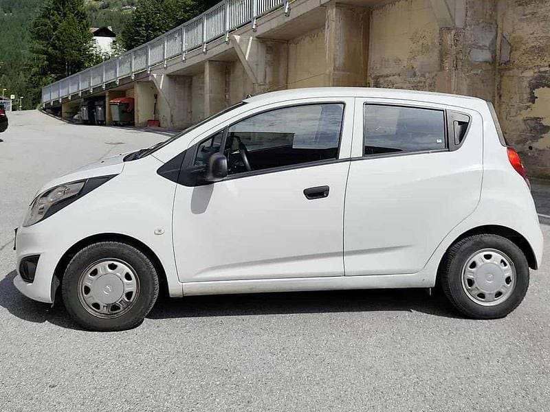 Gebraucht Chevrolet Spark LT 68 PS (50 kW) 2014 Weiß Kleinwagen