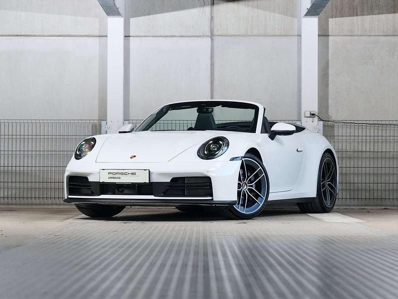 Weiß Gebraucht 2025 Porsche 911 Carrera Cabriolet Cabrio | € 191.640 (Etwas zu teuer) - Bild 1/4