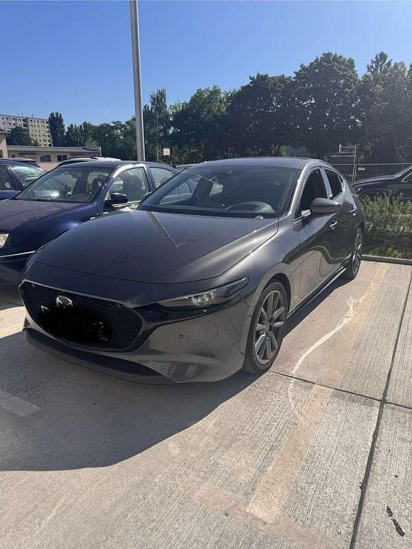 Grau Gebraucht 2019 Mazda 3 Comfort Limousine | € 20.000 (Fairer Preis) - Bild 1/4
