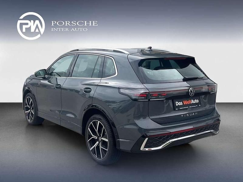 Gebraucht VW Tiguan Sport 150 PS (110 kW) 2025 Grau SUV