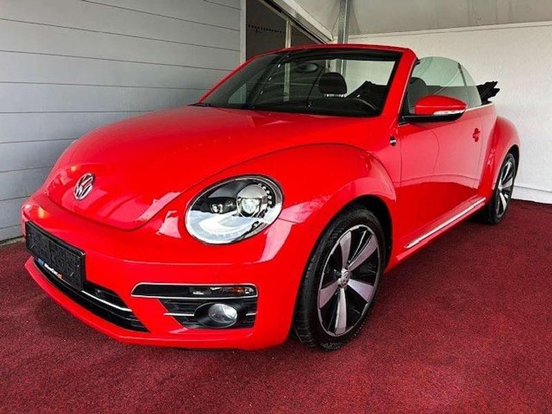 Gebraucht VW Beetle Design 105 PS (77 kW) 2018 Rot Cabrio