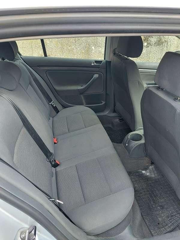 Gebraucht VW Golf 105 PS (77 kW) 2004 Silber Limousine