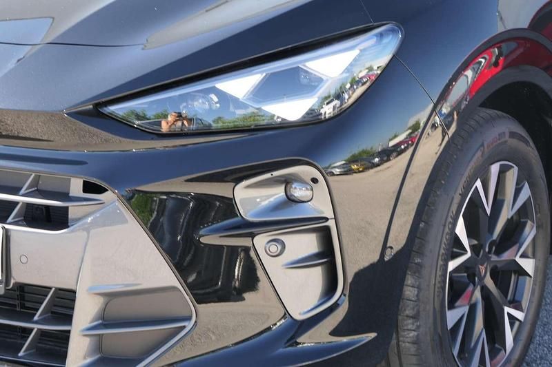 Neu Cupra Terramar 150 PS (110 kW) 2025 Schwarz  metallic SUV