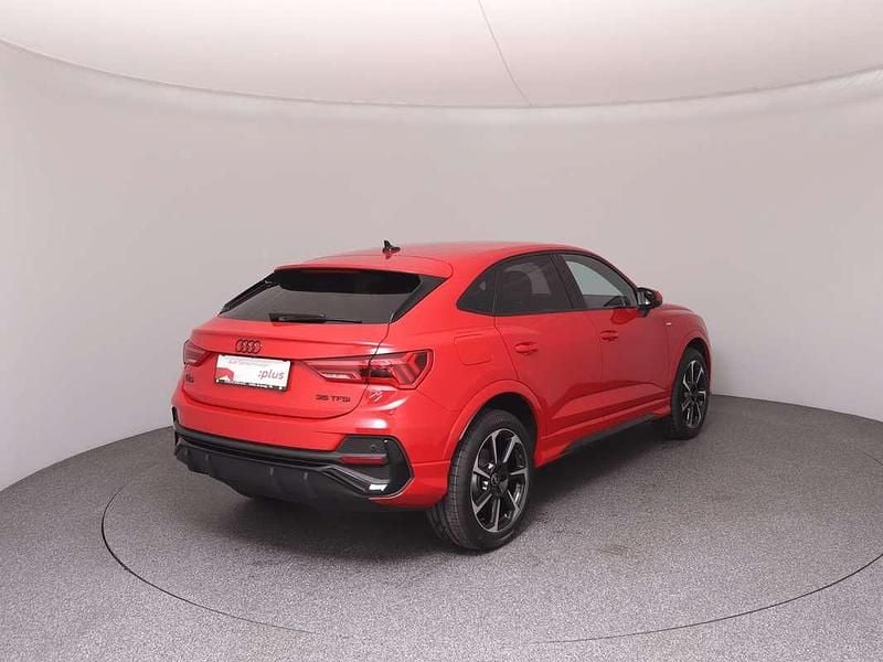 Gebraucht Audi Q3 Admired 150 PS (110 kW) 2025 Rot SUV