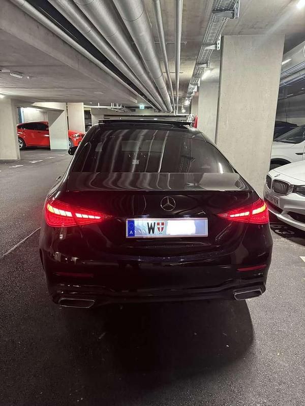 Gebraucht Mercedes C220 AMG 200 PS (147 kW) 2023 Schwarz Limousine