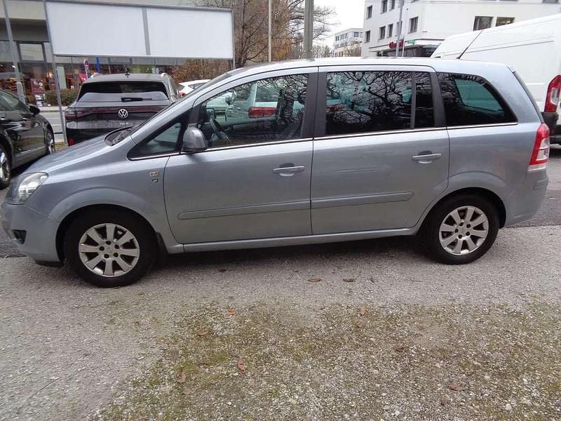 Gebraucht Opel Zafira 116 PS (85 kW) 2010 Blau Van / Kleinbus