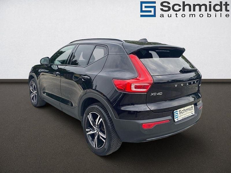 Gebraucht Volvo XC40 Plus 163 PS (119 kW) 2023 Schwarz SUV