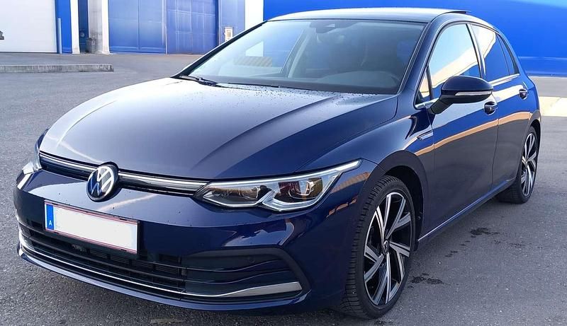 Gebraucht VW Golf VIII Style 150 PS (110 kW) 2020 Blau Limousine