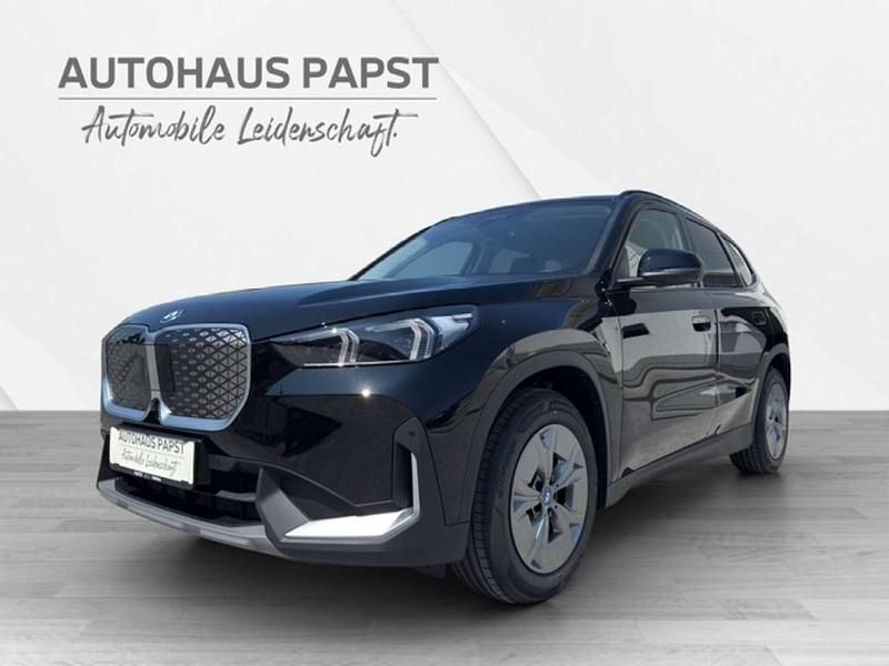 Schwarz Gebraucht 2025 BMW iX1 Shadowline SUV | € 44.496 - Bild 1/4