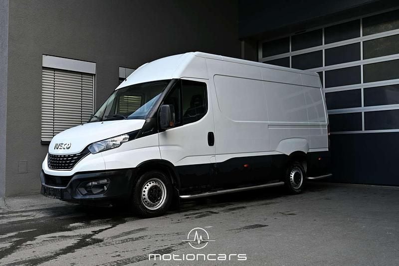 Weiß Gebraucht 2020 Iveco Daily Van | € 21.480 (Superpreis) - Bild 1/4