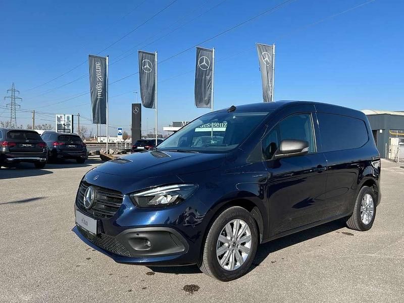 Gebraucht Mercedes eCitan 89 kW (122 PS) 2023 Blau Van