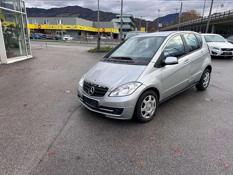 Silber Gebraucht 2010 Mercedes A160 Limousine | € 7.390 (Teuer) - Bild 1/4