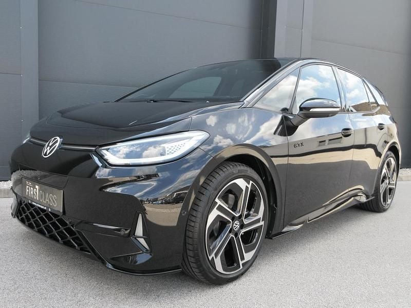 Schwarz metallic Neu 2025 VW ID.3 GTX Kleinwagen | € 45.990 - Bild 1/4