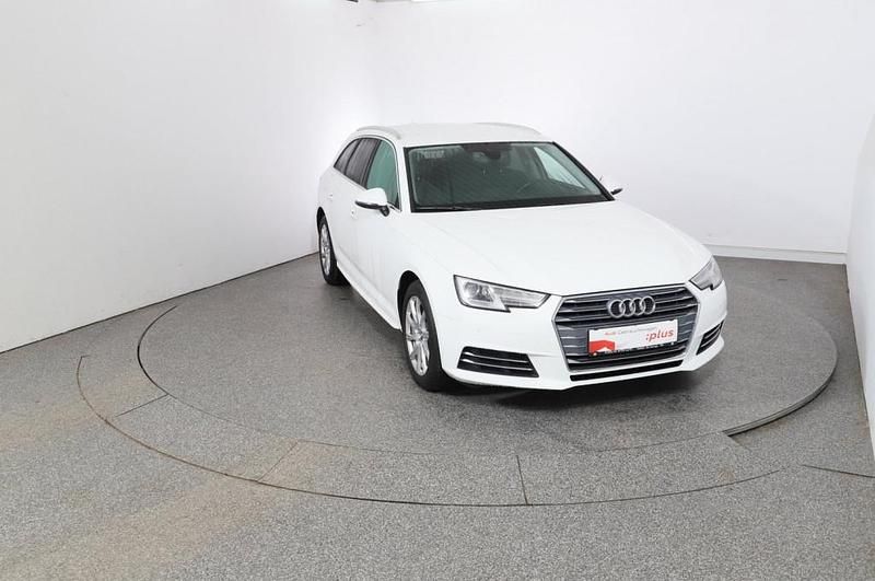 Gebraucht Audi A4 Sport 150 PS (110 kW) 2017 Weiss  normal Kombi