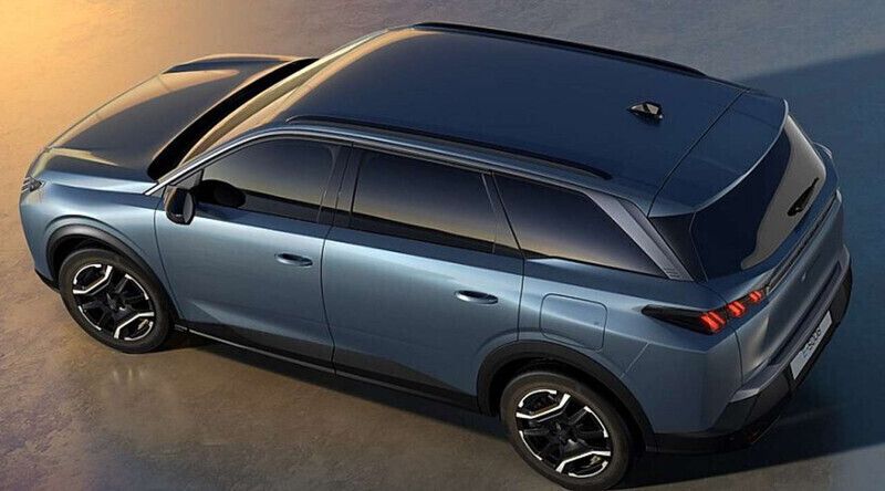 Neu Peugeot e-5008 Allure 157 kW (214 PS) 2025 SUV