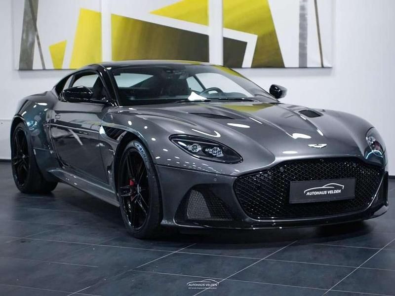 Grau Gebraucht 2021 Aston Martin DBS Coupé | € 299.990 - Bild 1/4