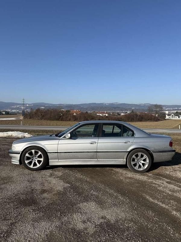 Gebraucht BMW 730 193 PS (141 kW) 2001 Limousine