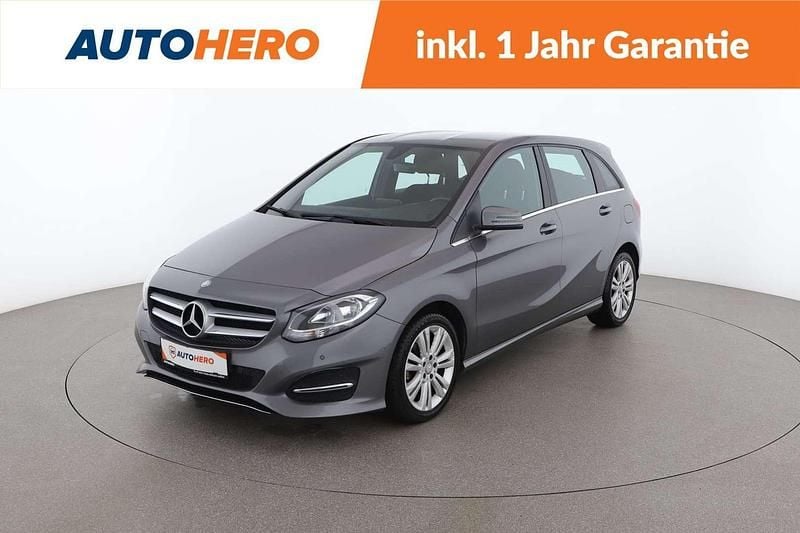 Grau Gebraucht 2015 Mercedes B180 Style Van / Kleinbus | € 13.690 (Etwas zu teuer) - Bild 1/4