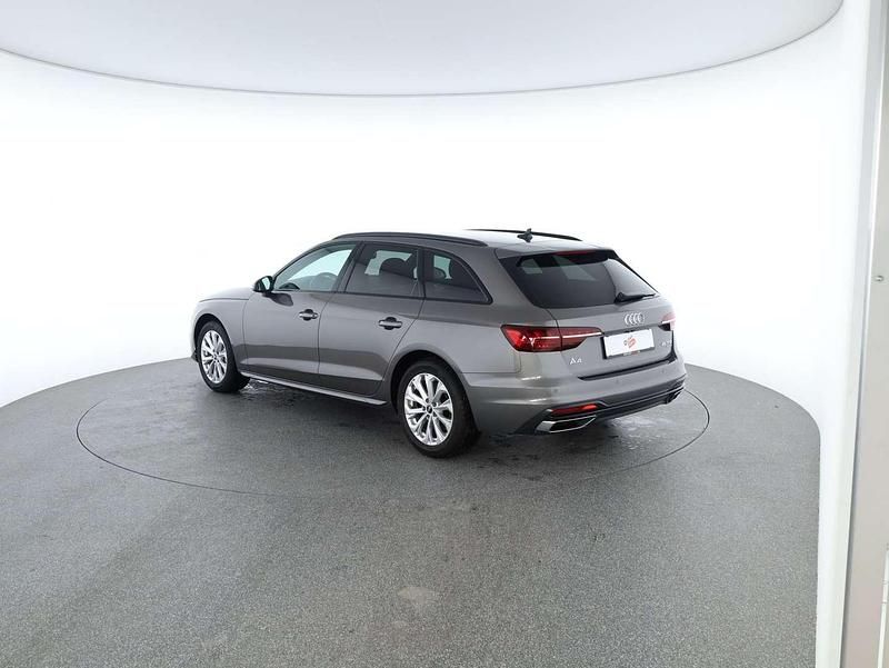 Gebraucht Audi A4 Advanced 265 PS (194 kW) 2022 Grau Kombi