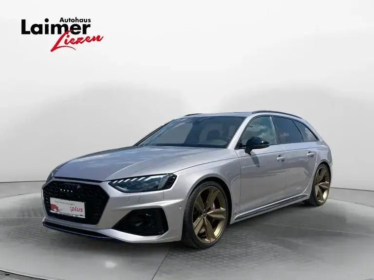Schwarz metallic Gebraucht 2022 Audi RS4 Kombi | € 84.980 - Bild 1/4